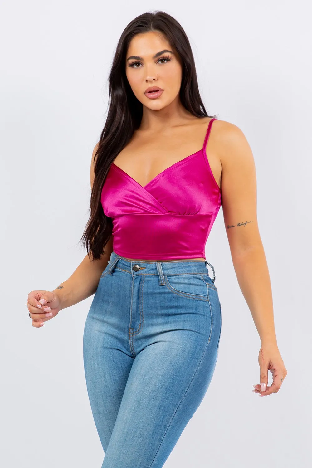 Black Sleeveless Solid Satin Crop Top 3/22/24 8346