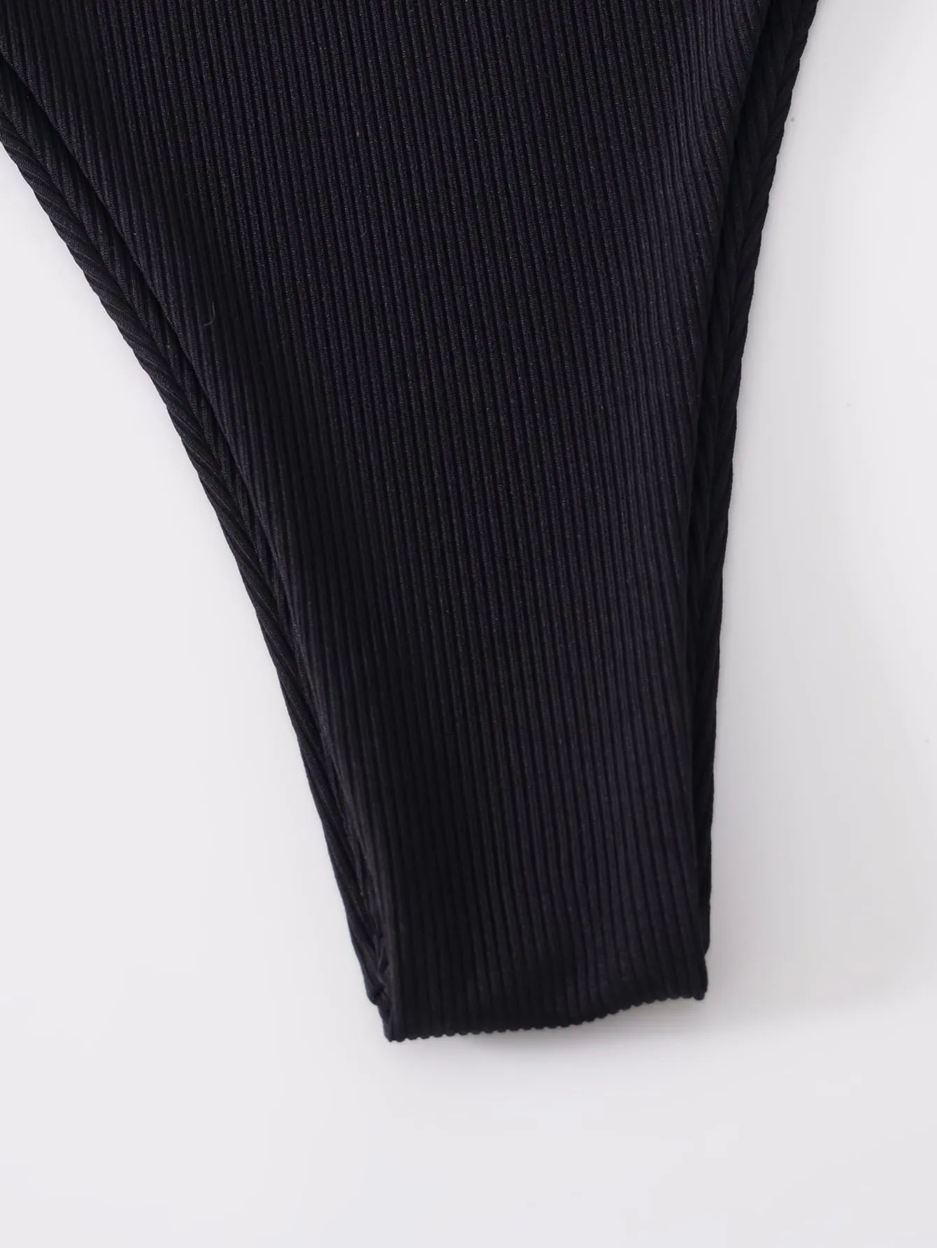 Bragas bikini tanga de canalé