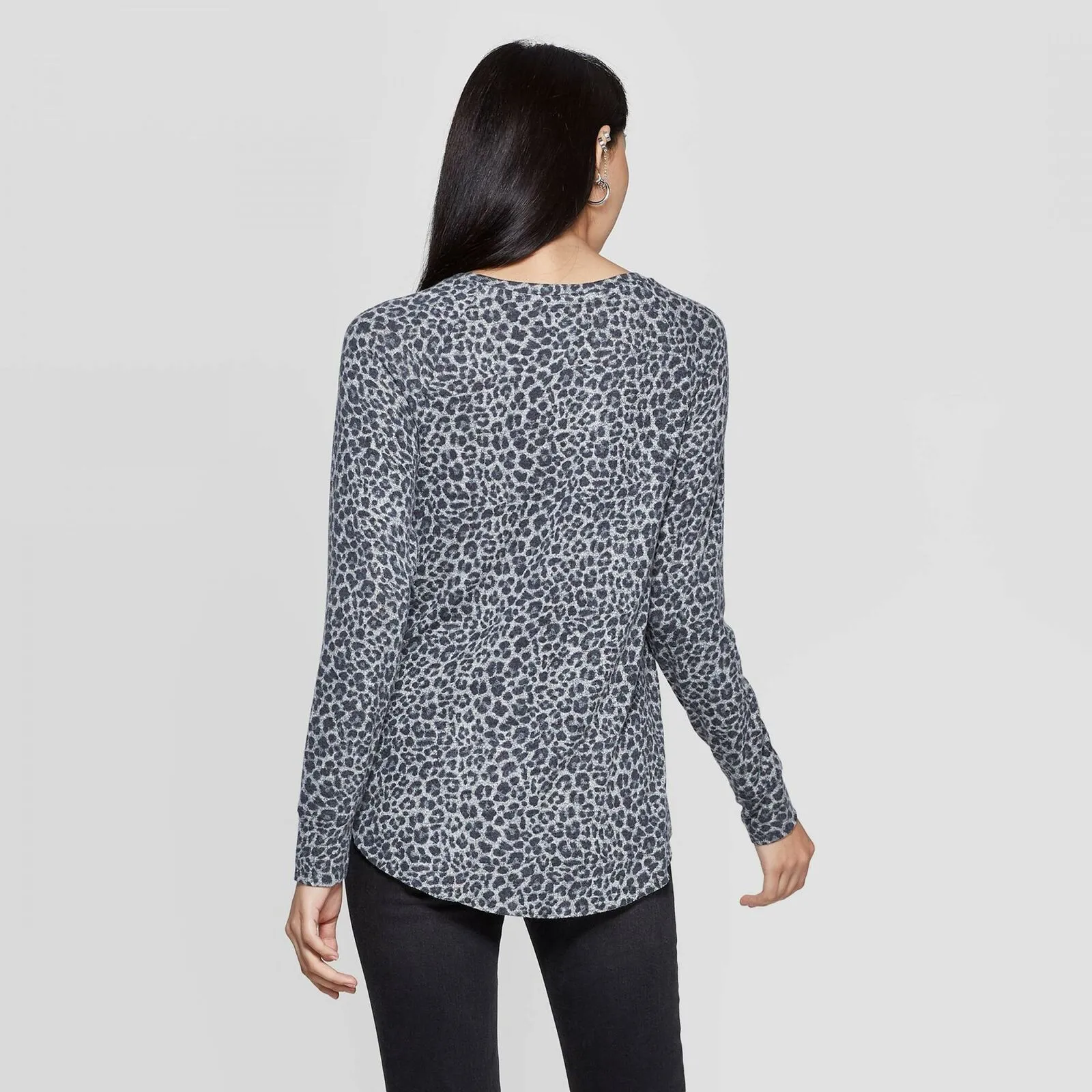 Grayson/Threads Women's Leopard Print Long Sleeve T-Shirt
