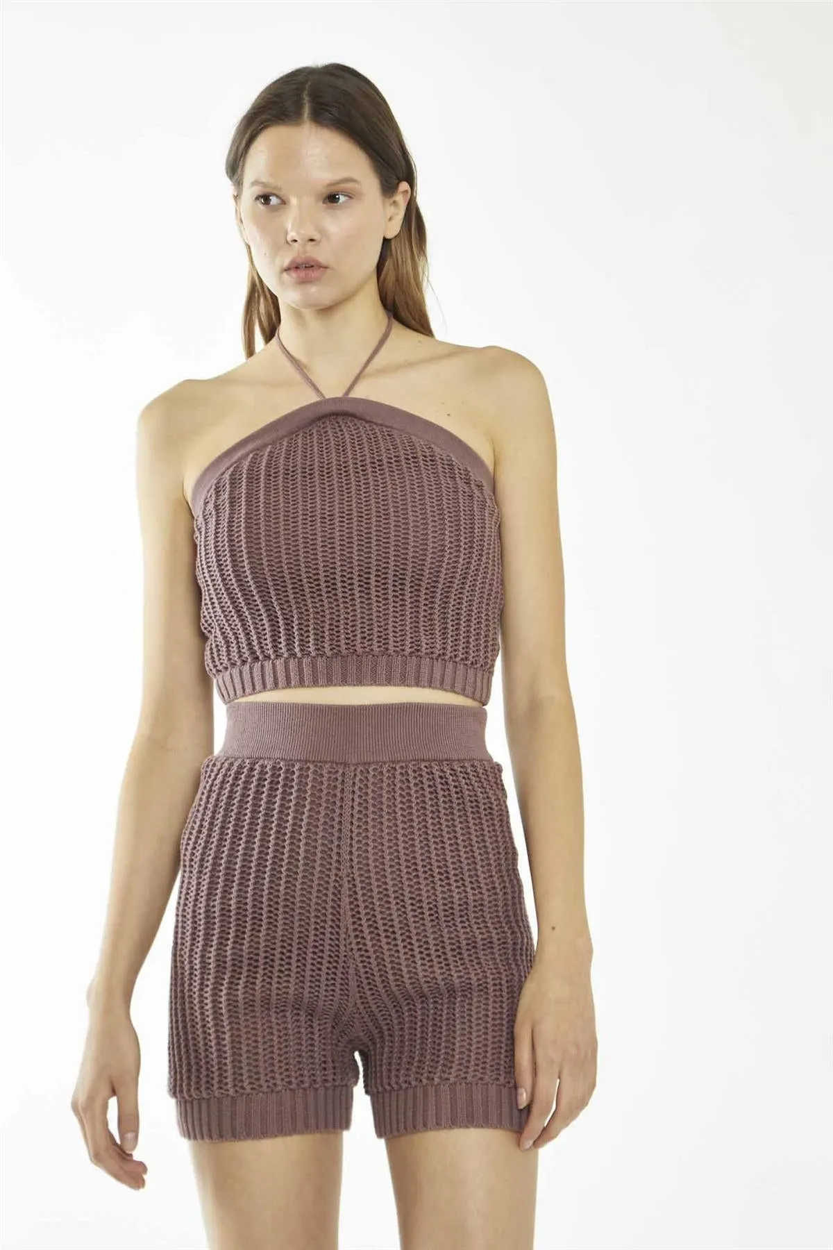Mink Halter-Neck-Ribbed Crop-Top