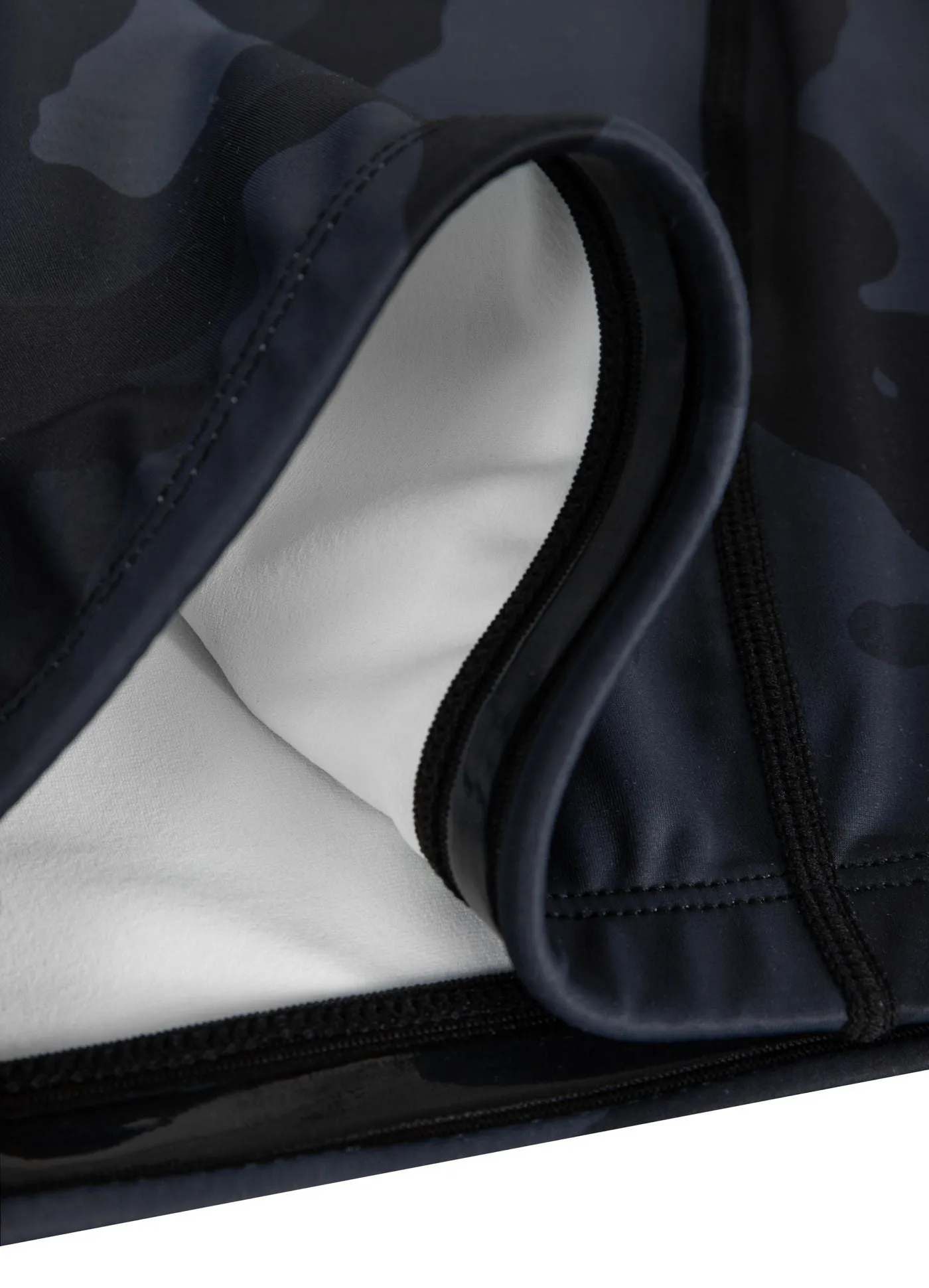 Rashguard Performance Pro Plus Small Logo - All Black Camo