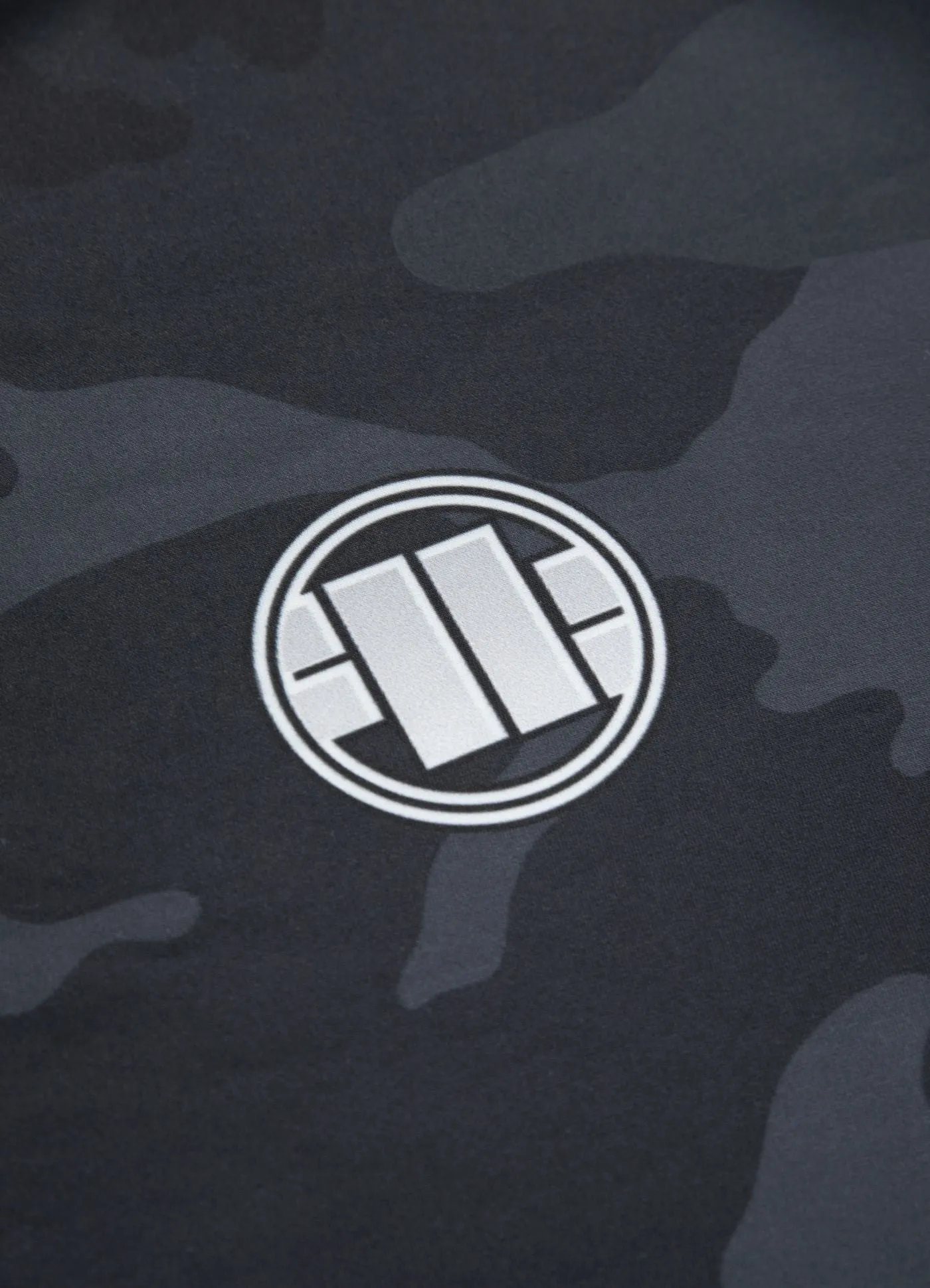 Rashguard Performance Pro Plus Small Logo - All Black Camo