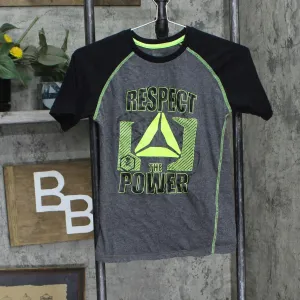 Reebok Boys Youth Colorblock Graphic T-Shirt Tee 1678feedf0f2c6 Gray / Black M