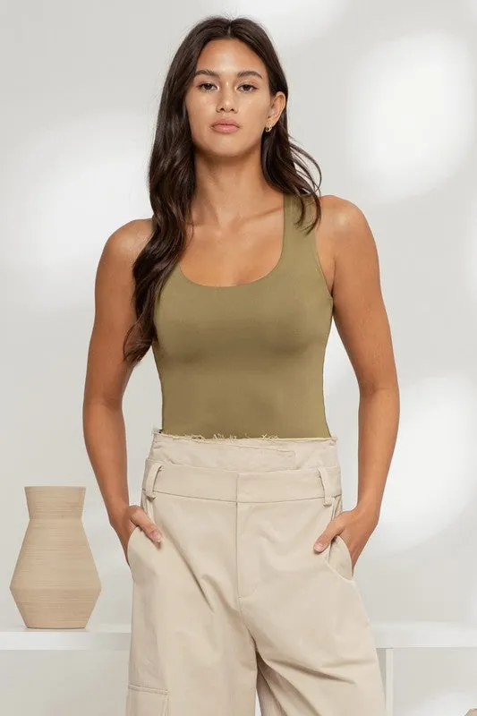 Scoop Neck Sleeveless Tank Top
