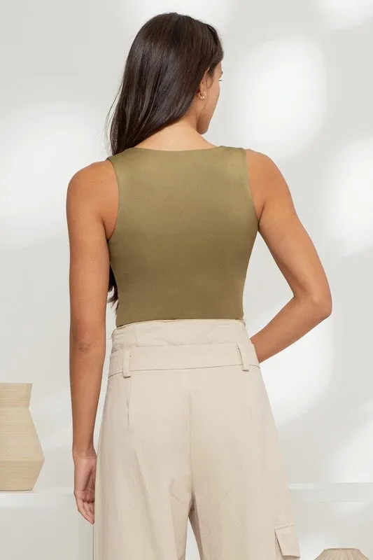 Scoop Neck Sleeveless Tank Top