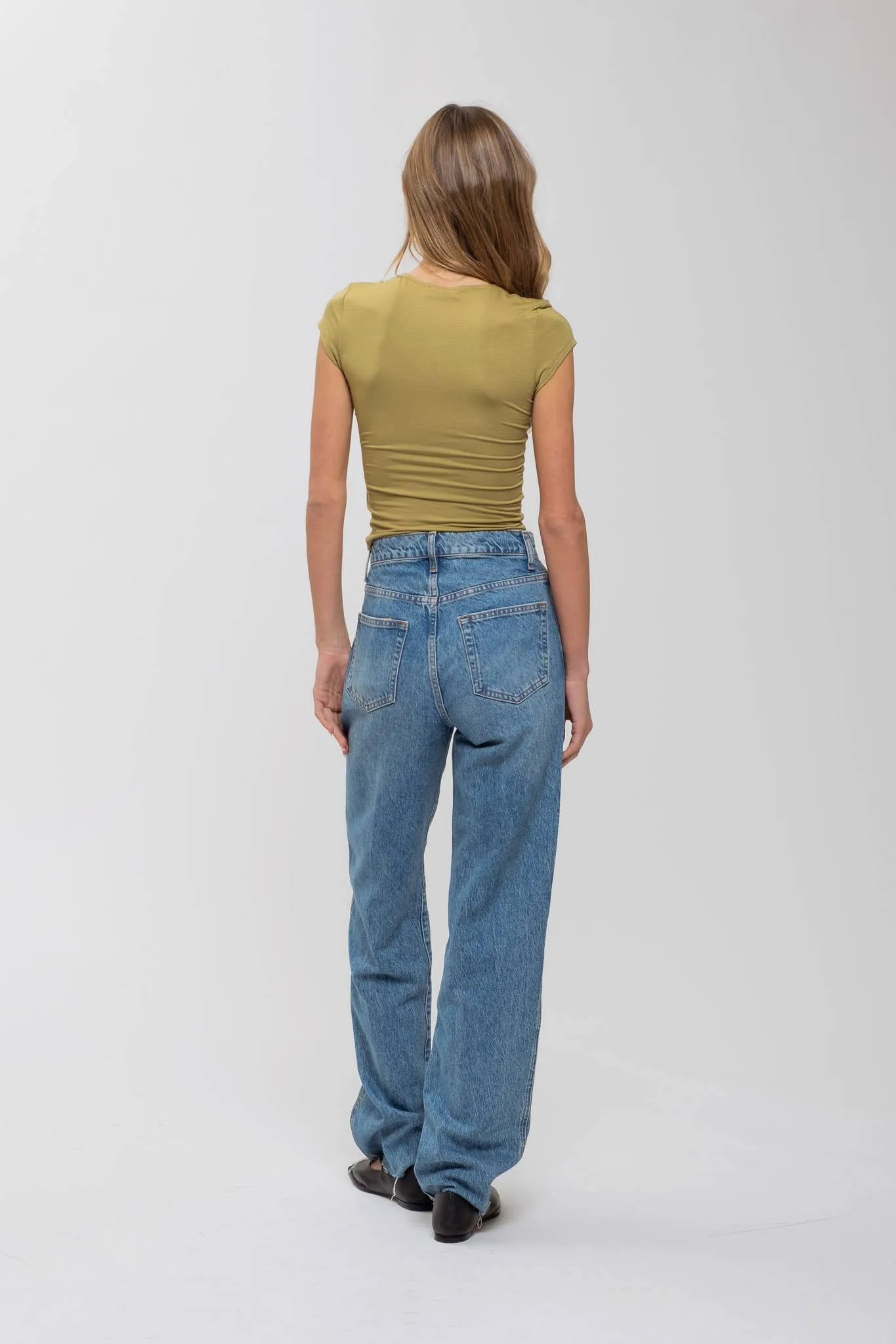 SEAMLESS SCOOP NECK SHORT SLEEVE KNIT TOP