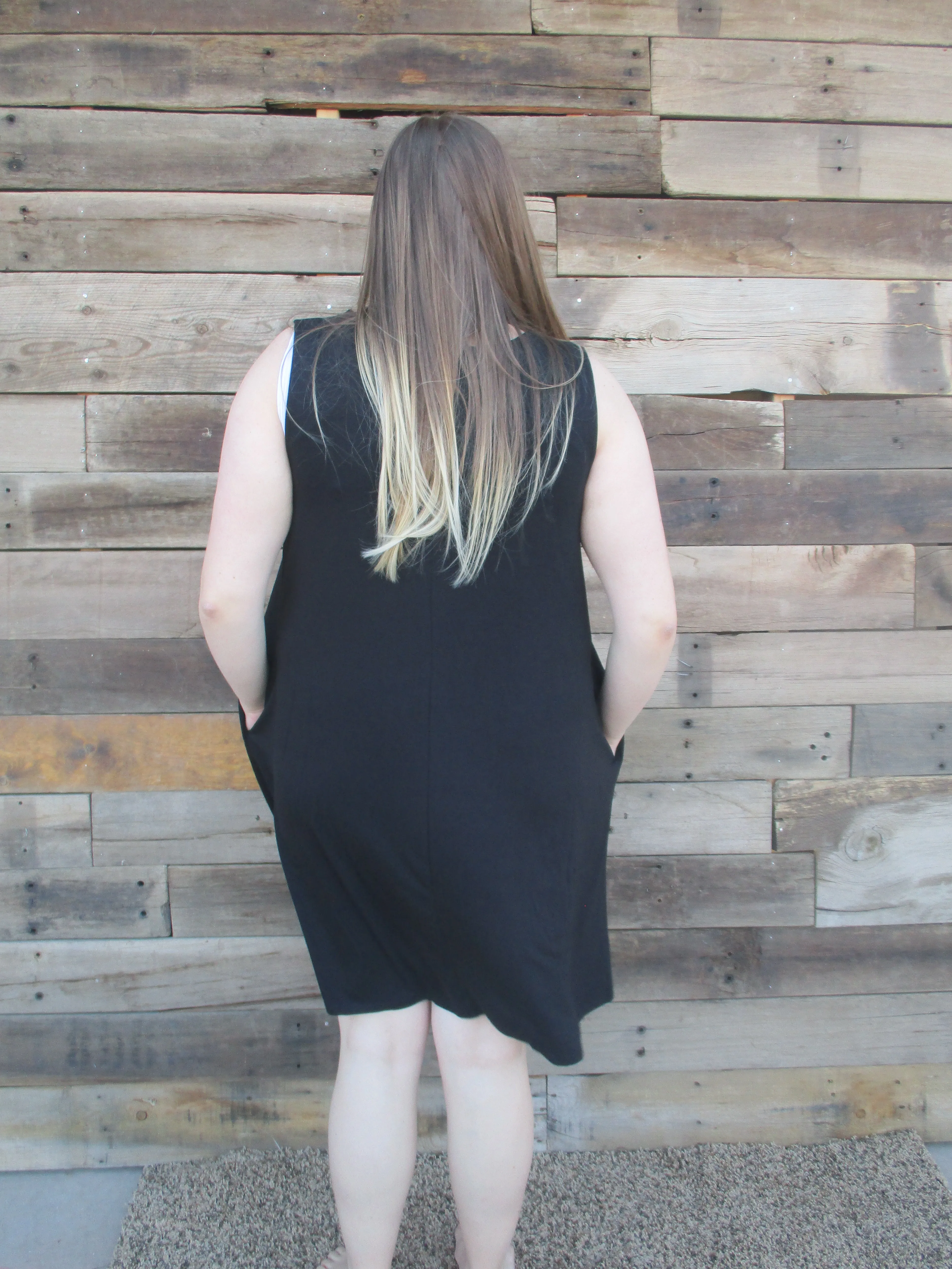 Sleeveless Black Midi Dress