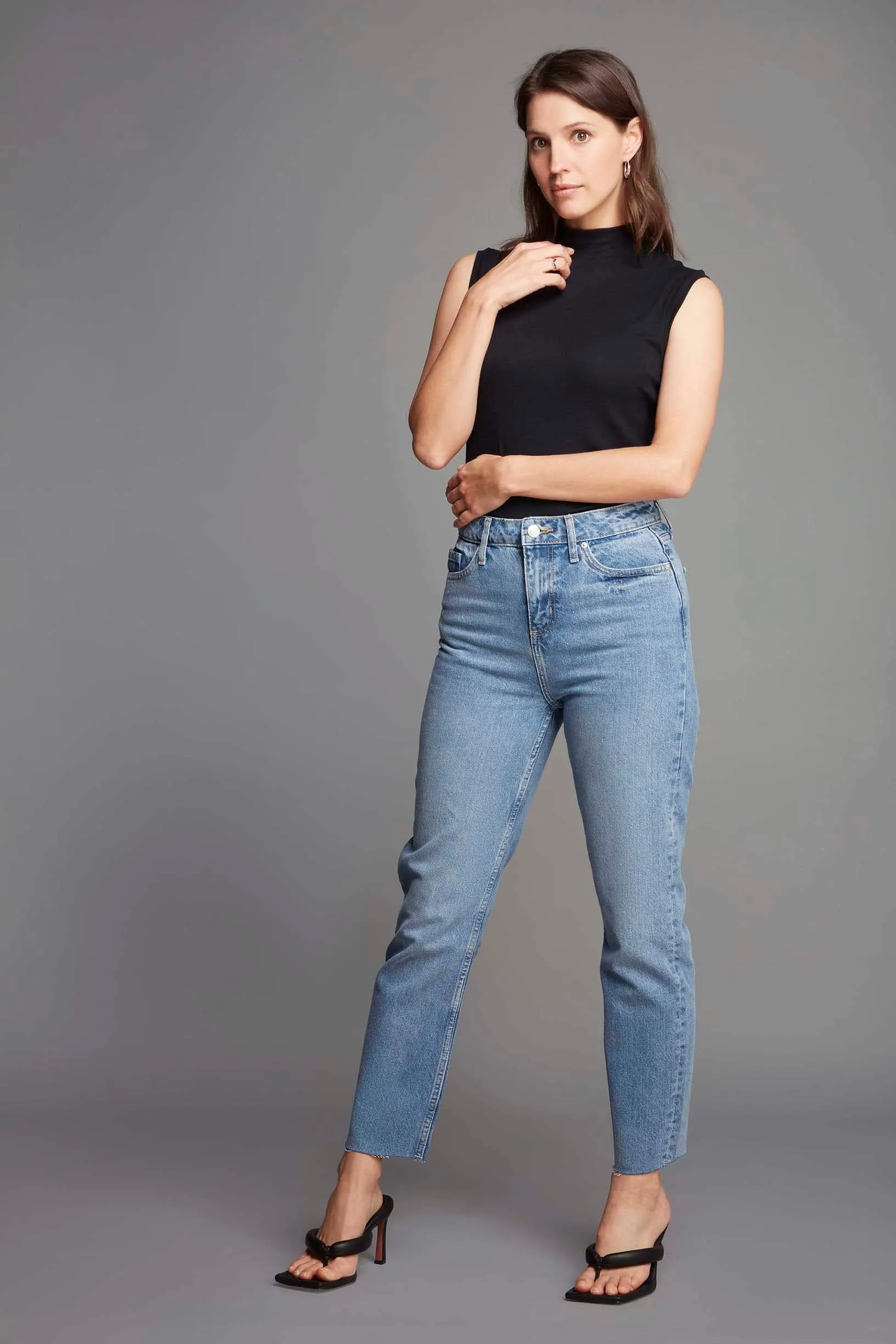 Sleeveless Mock Neck Micro TENCEL™ Modal Top | Black