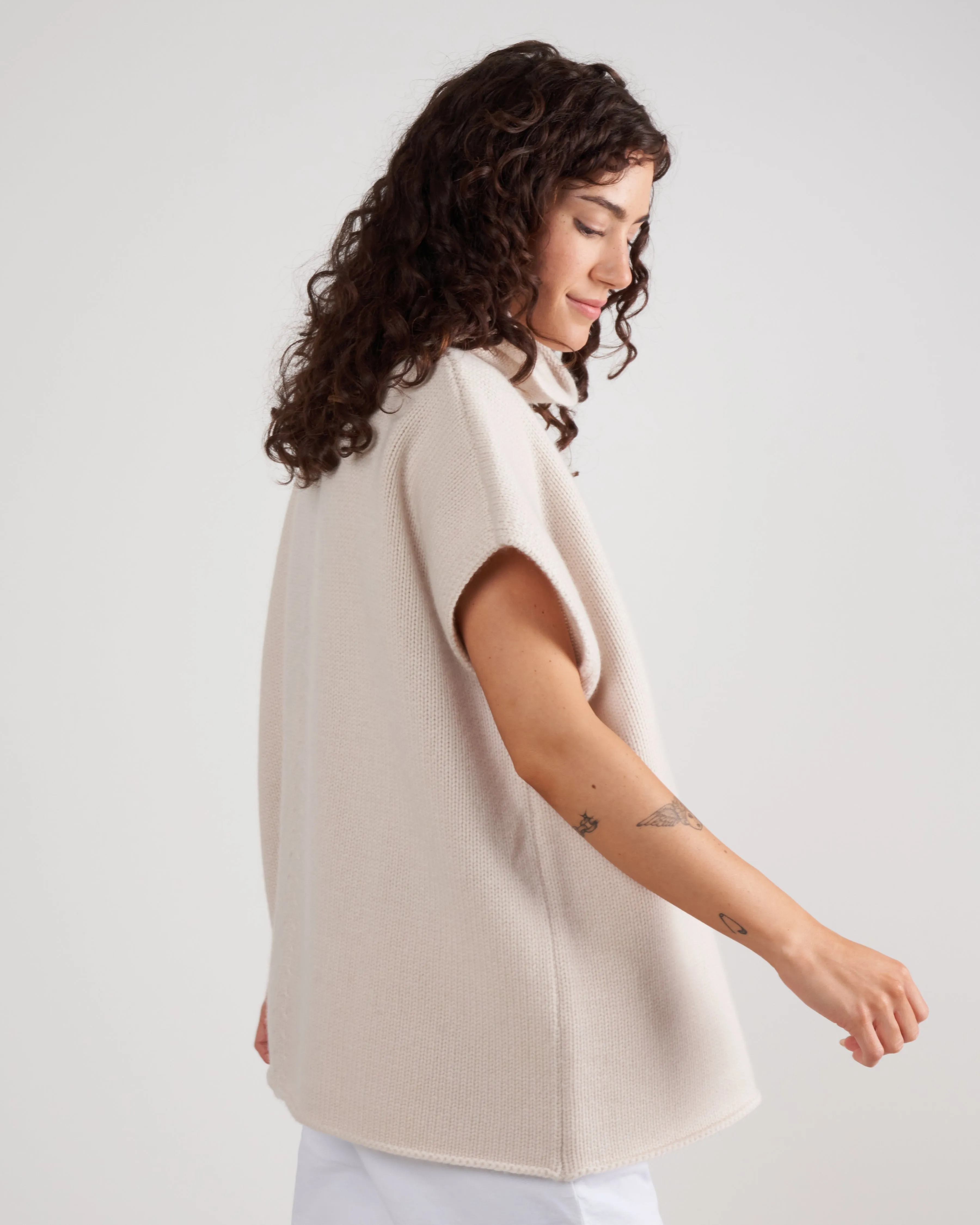 sleeveless mockneck tunic - shadow white cc7-41