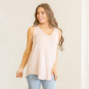 Sleeveless v-neck hi-low hem top