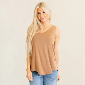 Sleeveless v-neck hi-low hem top